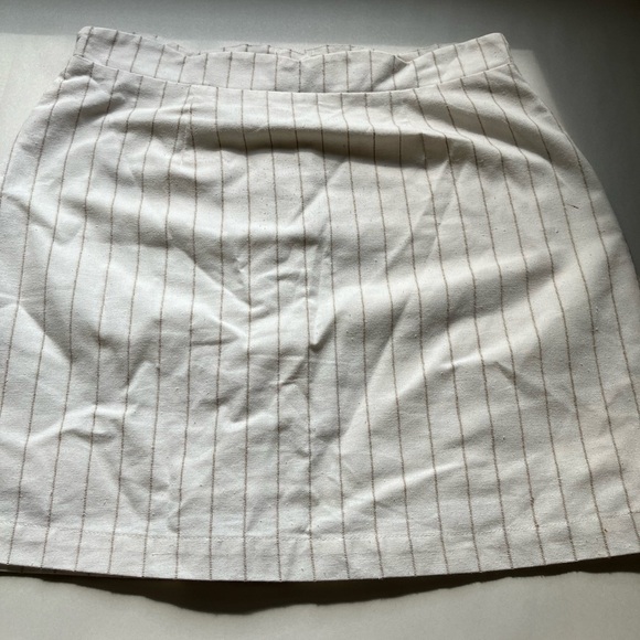 altar'd state Linen Blend Striped Mini Skirt Sz M Scalloped Hem Button Up Front - Picture 5 of 7